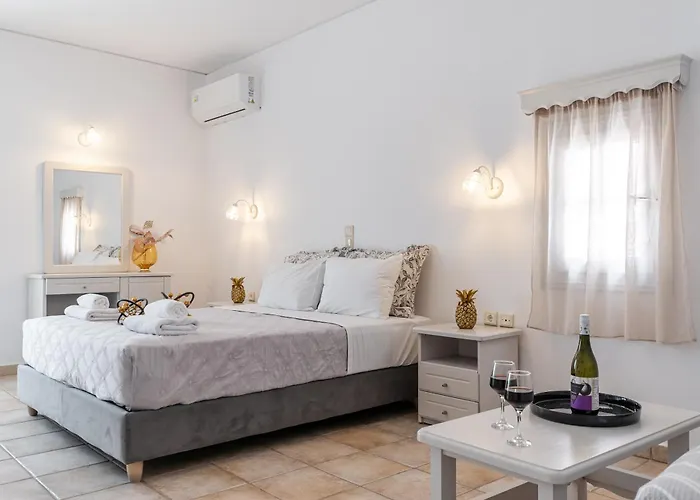 Aparthotel Golden Bay 3*