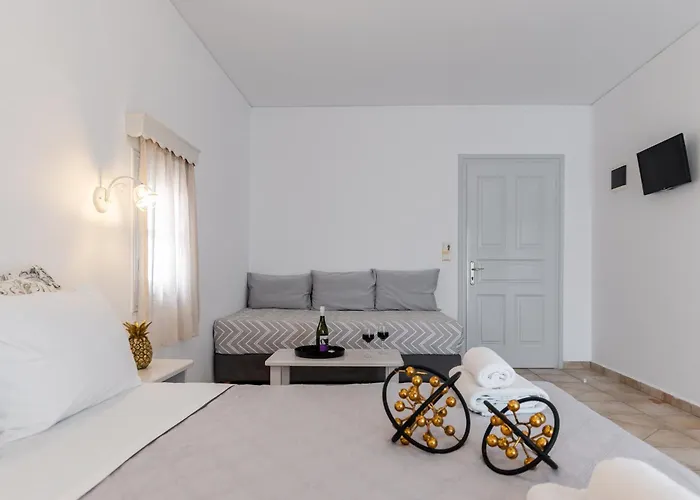 Aparthotel Golden Bay 3*