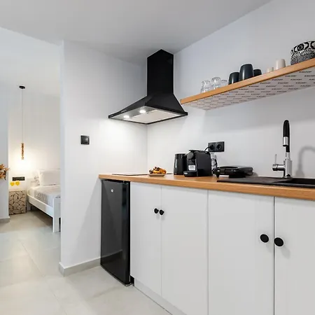 Golden Bay Aparthotel 2*