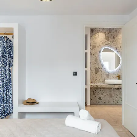 Golden Bay شقة فندقية