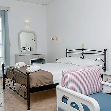Golden Bay Aparthotel 3*
